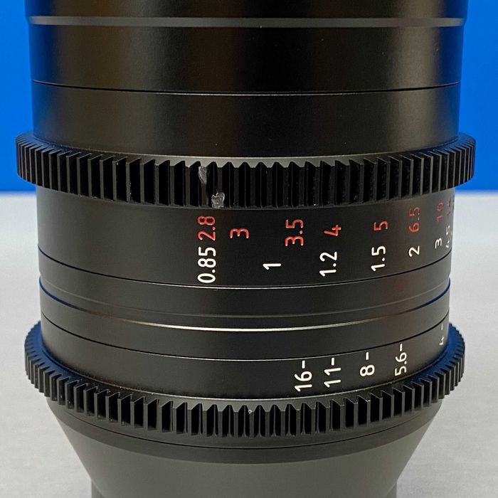 SIRUI Venus 75mm T2.9 1.6x Anamorphic (L-Mount)