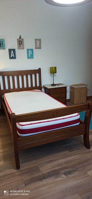 Cama madeira maciça "cerne"com colchão