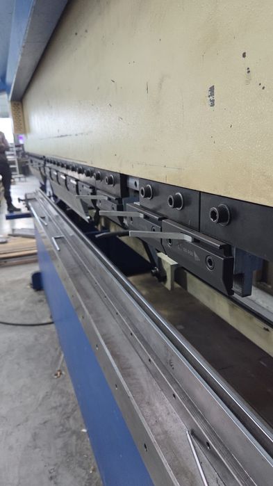 Гідравлічний Листогиб Листозгин НАСО 100тонн 3600мм