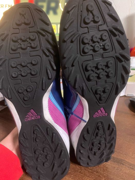 Обувь для футбола (сорокoножки) Adidas f10