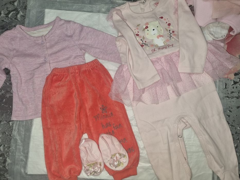 Отдам даром детские вещи