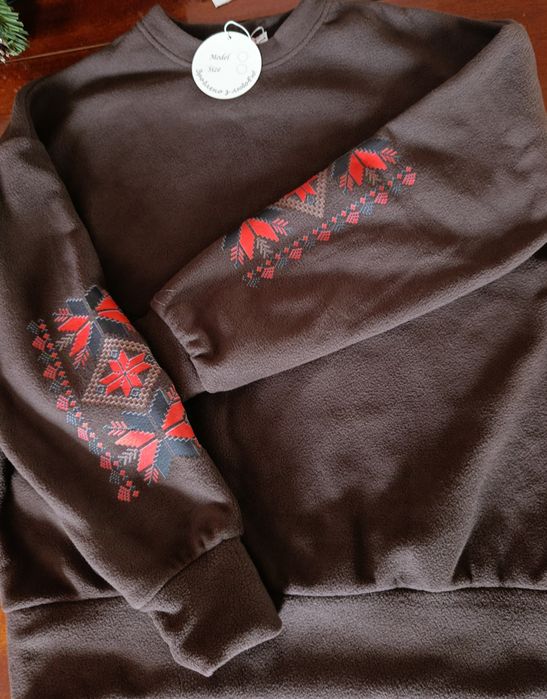 Свитер зимний размер 42-46