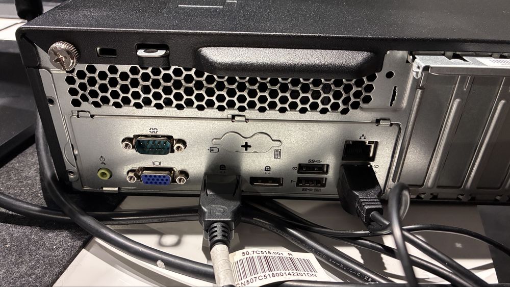 Zestaw komputerowy Lenovo ThinkCenter M920s + monitor HP P22h