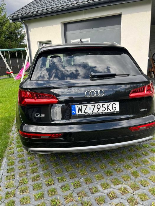 AUDI Q5  premium 45TFSI