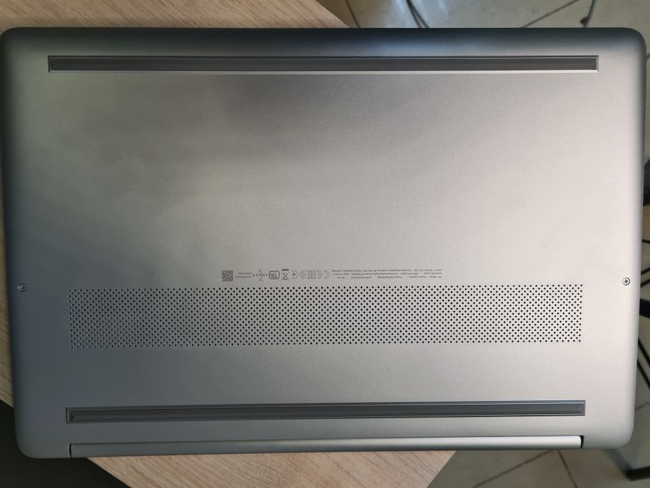 HP 15s, I5-1235U,16GB, 512GB