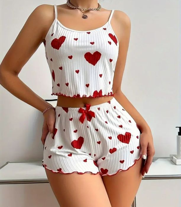 Жіночі піжами різні