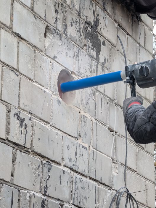 Алмазне буріння отворів