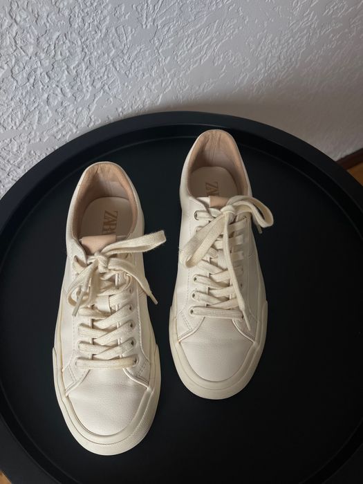 Кеди/кросівки ZARA