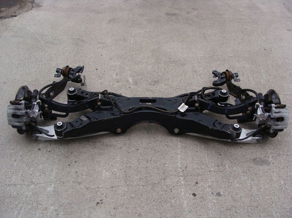 zawieszenie tylne kompletne saab 9-3 93 nie malowane nie naprawiane !!