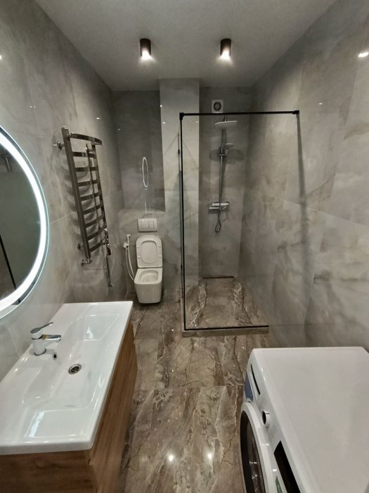 Продається 1 кімнатна квартира .Центр.