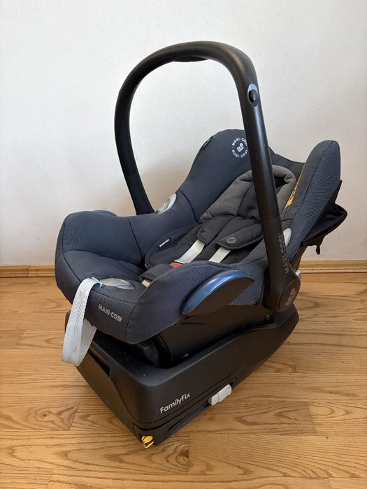 Fotelik Maxi Cosi Cabrio Fix z bazą Family Fix