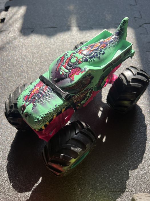 Hot Wheels Monster Truck 15 samochodów