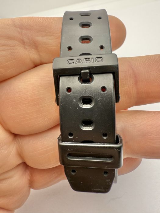 Zegarek Casio STR-1000