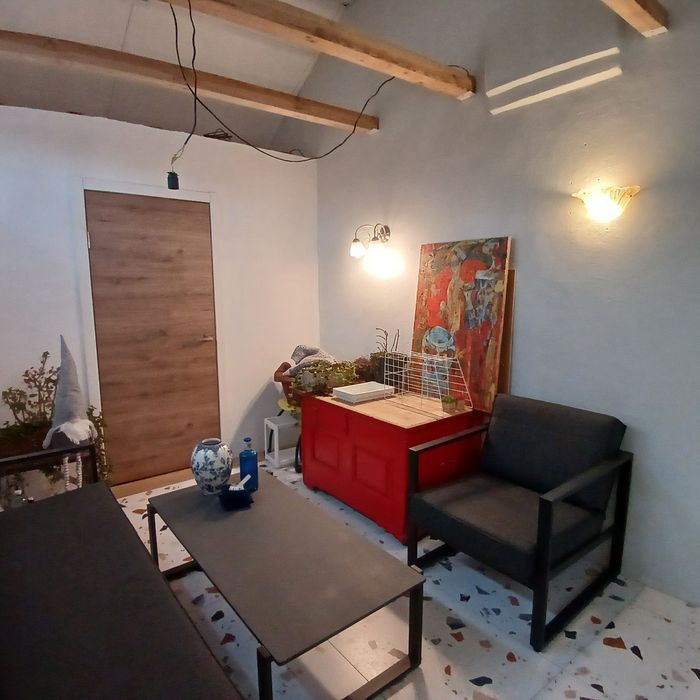 Будинок біля Лісу та Озера. Відновлений, зручний, сучасний.