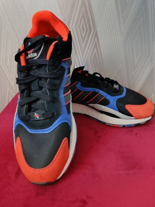 Кросівки Adidas Tresc Run