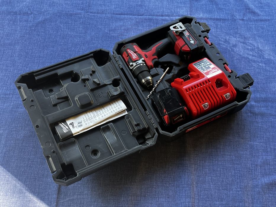 Milwaukee M18 CBLPD-422C 18V 60Nm + 2 akumulatory + ładowarka + walizka