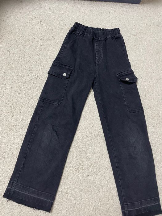Джинси чорні ,для 8-9 років приблизно