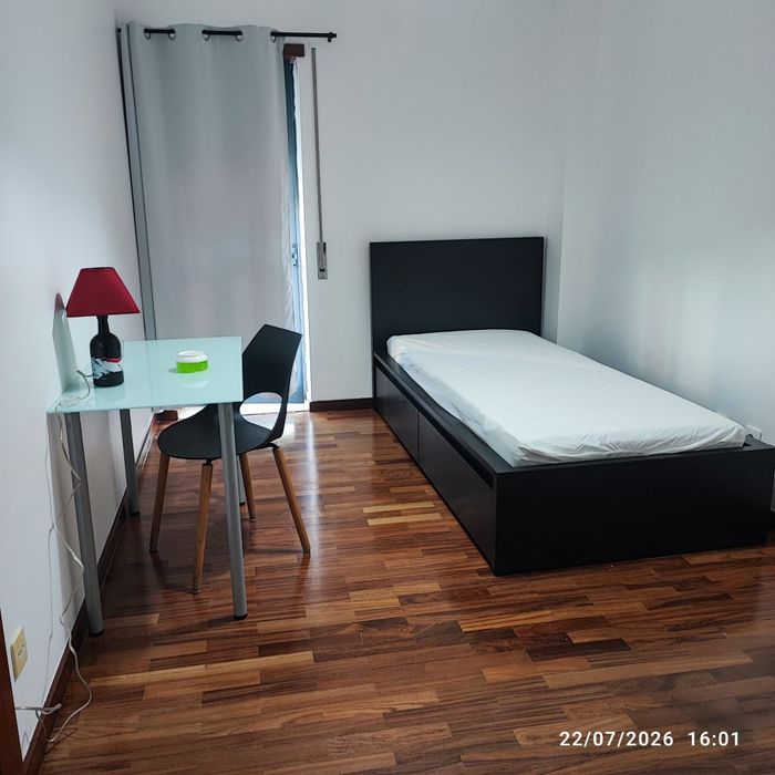 Quarto individual para arrendamento mensal