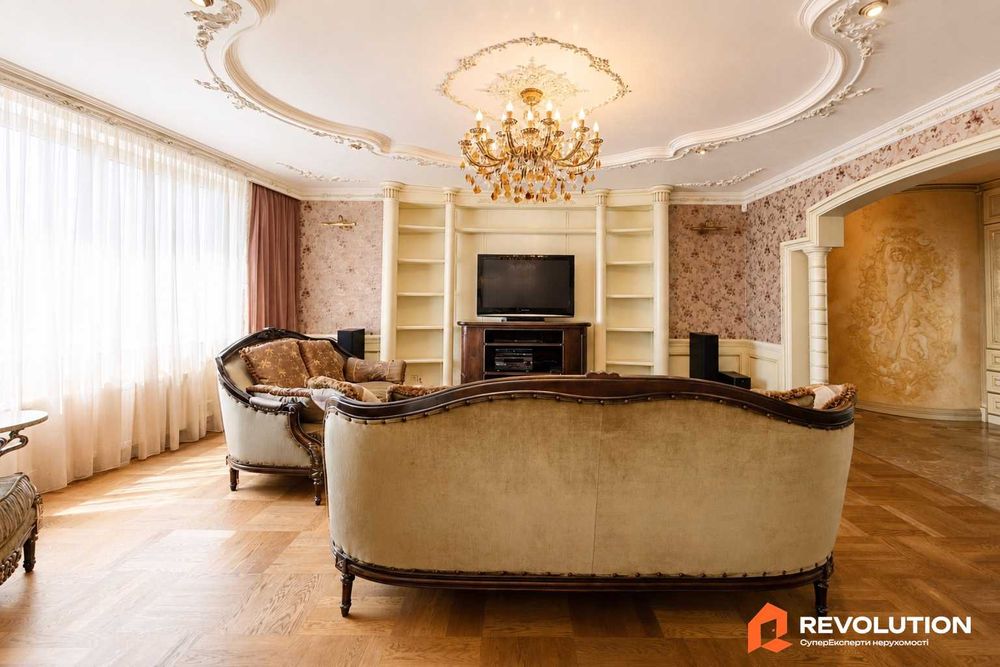 Без комісії. Продаж 3к квартири 144.9м2, вул Раїси Окіпної 10Б Дніпровський р-н, єВідновлення