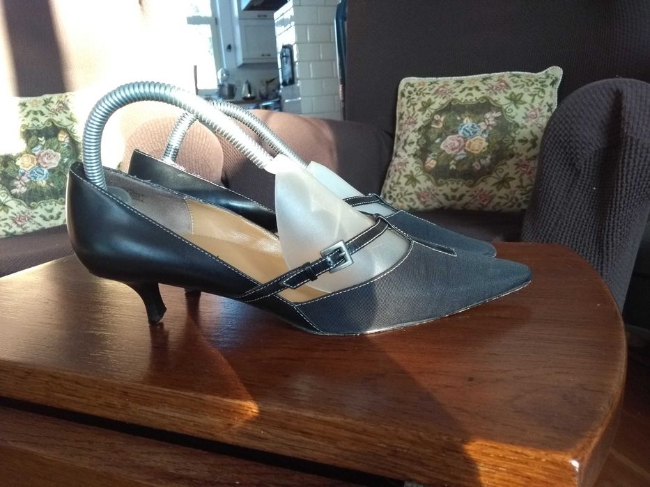 Czarne włoskie szpilki firmy Tahari Sole, rozm.37