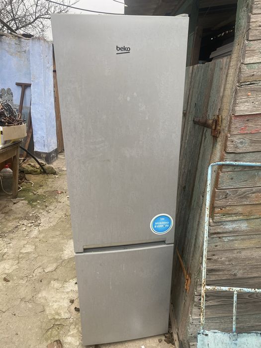 Холодильник продаю не дорого