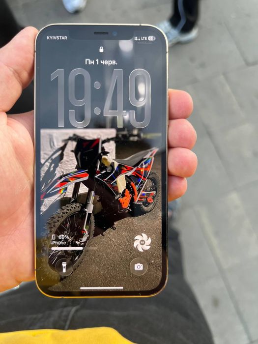 Обміняю 12 pro 256 на виду модель iphone з моєю доплатою