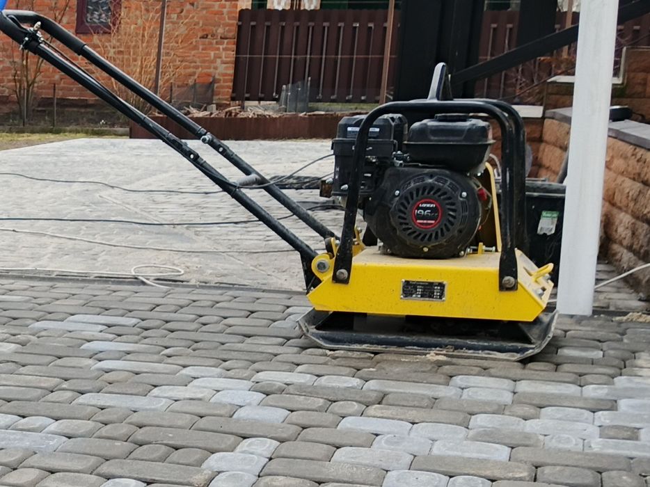 Оренда віброплити