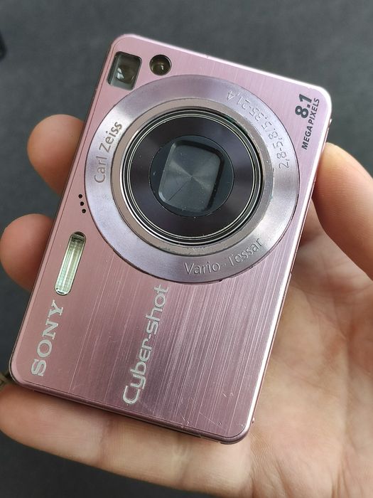 Sony Cyber-shot DSC-W130 / Carl Zeiss / 8.1 MP / оптичний зум

Продам
