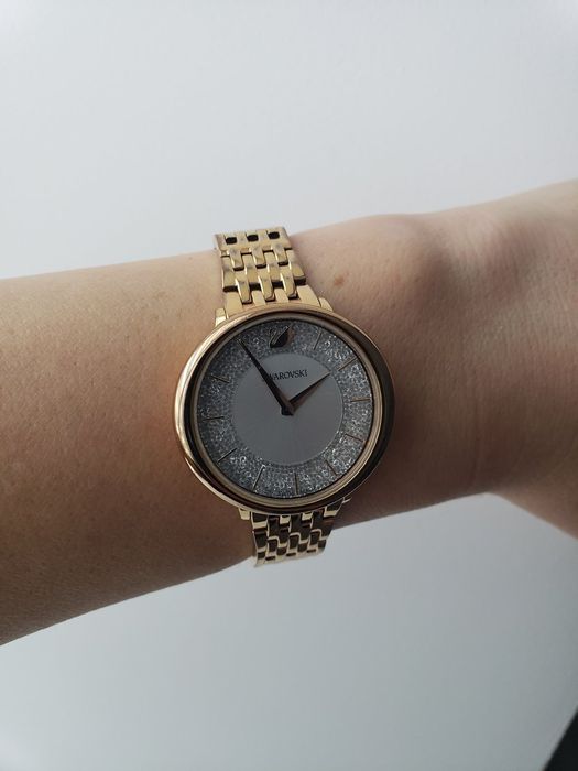 Годинник Swarovski