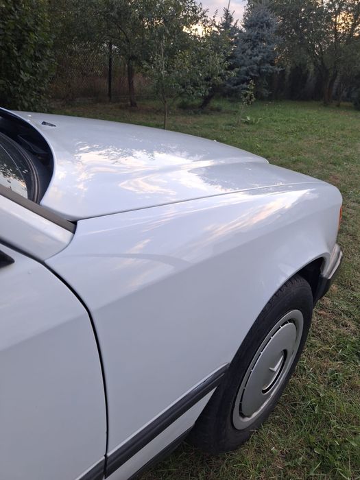 Mercedes Benz W124 230E 1986rok