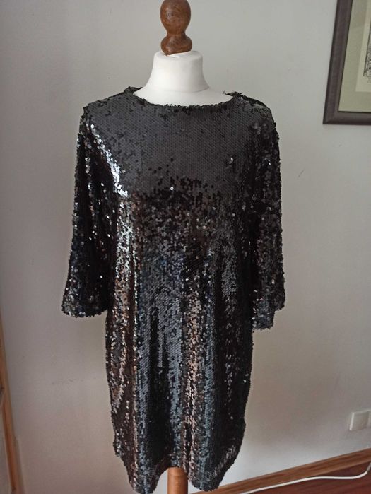 Sukienka czarna cekinowa Nowa