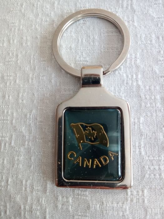 Trzy breloczki do kluczy  i smycze