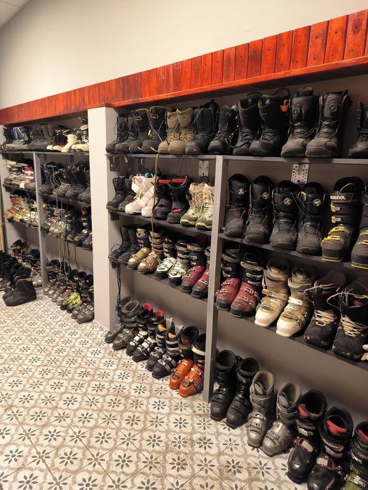 Гірськолижне спорядження