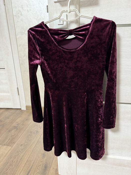 Сукня,На дівчинку 5-6років