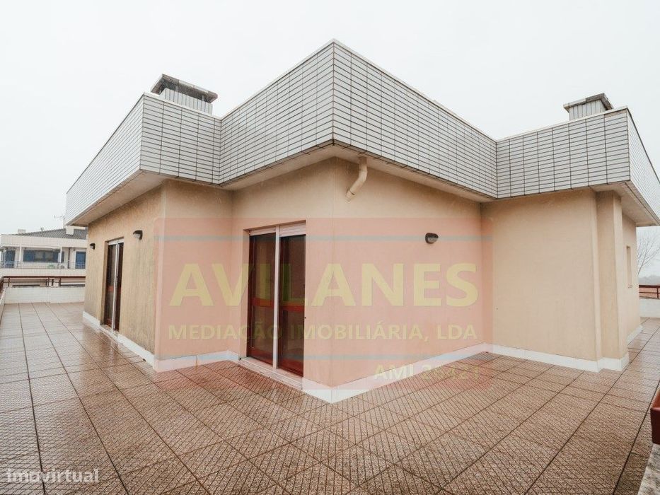 Apartamento T3 Recuado - Lobão