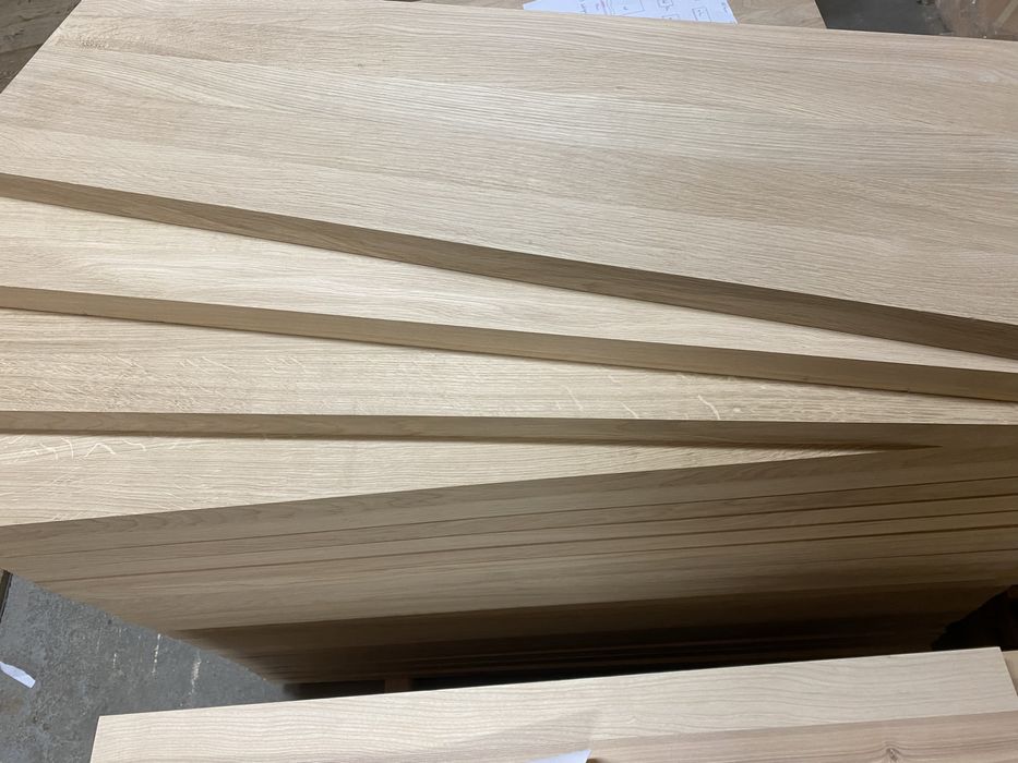 Schody drewniane z litego drewna J