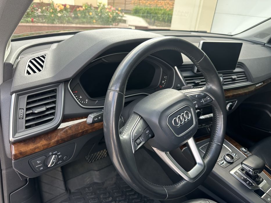 AUDI Q5 власне авто