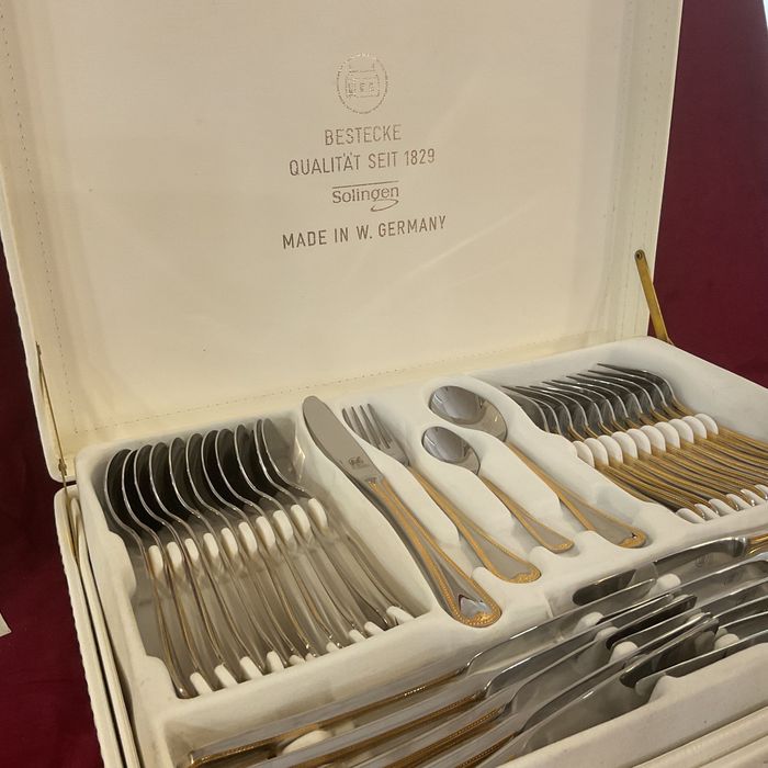 Talheres serviço solingen 69 peças 23/24 kilates banho de ouro