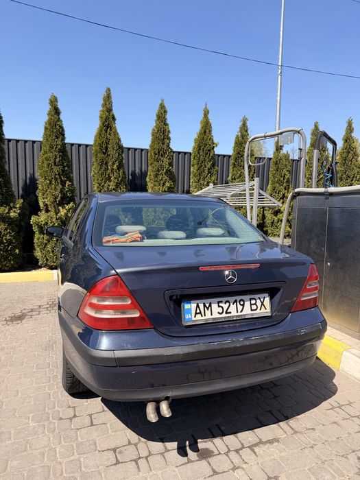 Mercedes-Benz C-Class 2001