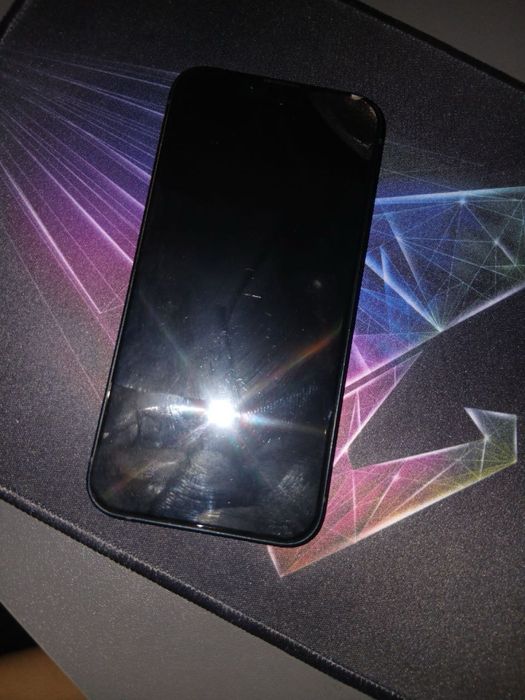 продам айфон 13 на 128 гб