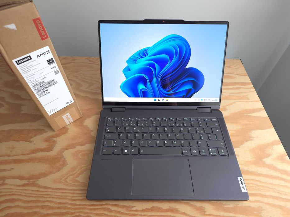 Portátil Yoga 7 2-in-1 Gen 9 (14'' AMD) OLED - 1TB NVME - USB4 - TouchScreen - Ryzen 7 - 780M