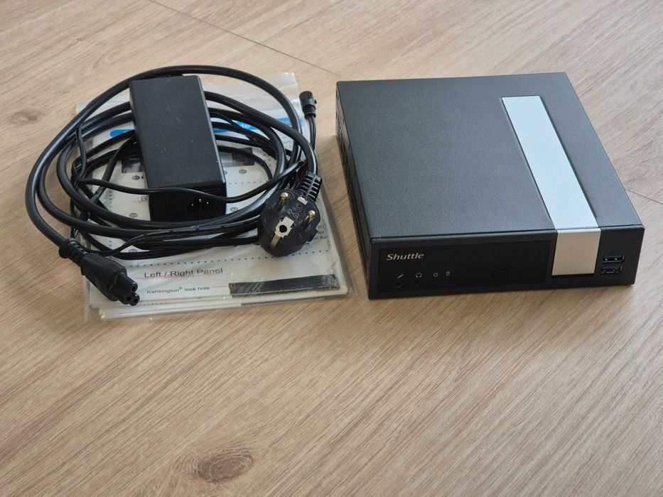 Komputer Mini PC Shuttle DL10J