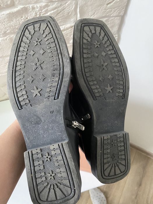 черевики, ботінки естро