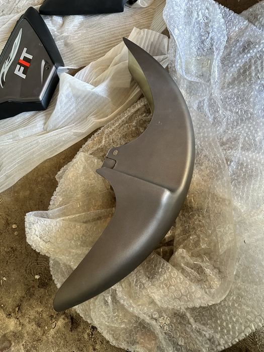 Переднє крило і бокові щитки на мустанг 125 фіт