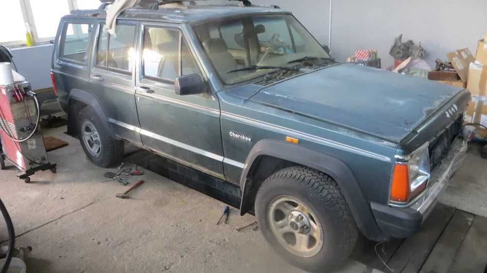 Jeep Cherokee XJ 4.0 4x4 1994 - części wszystkie