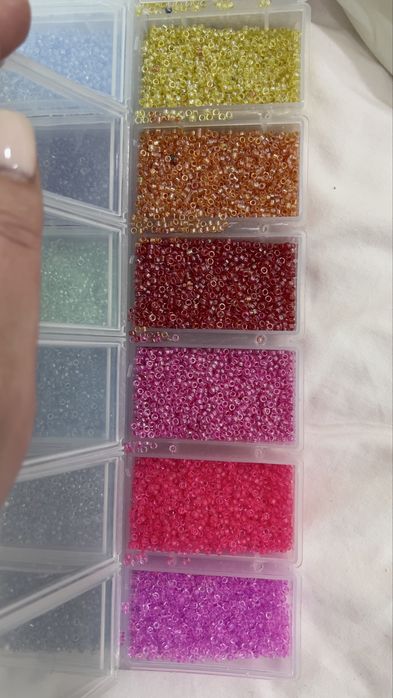 Набор бисера 14 цветов с боксом