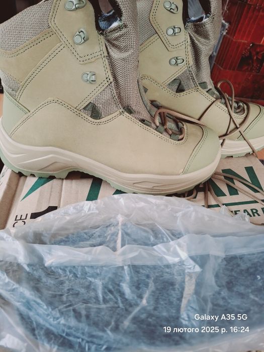 Берци -черевики нові