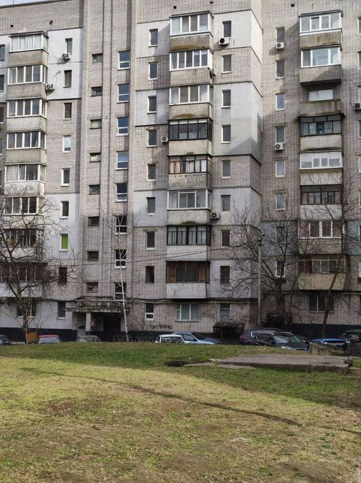 Продам 2 ком квартиру улица Мозолевского 2 Правый берег 12 квартал