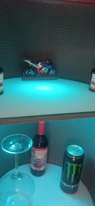 Garrafeira bidon óleo 60L. Com luz