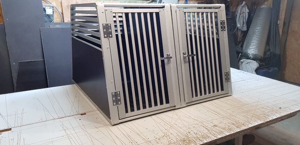 Клітка автобокс для транспортування собак